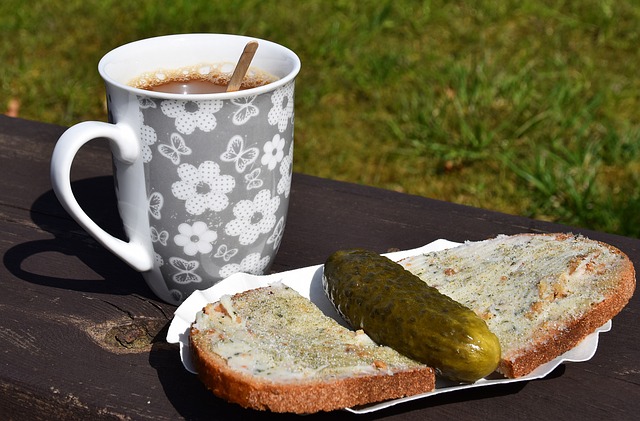 闻不绝于耳 闻不绝于耳